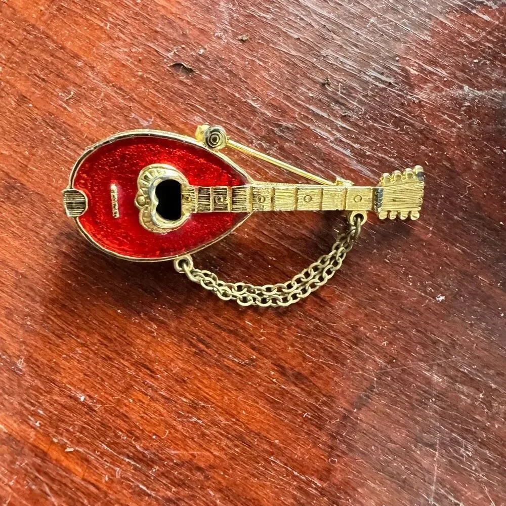 Vintage Mandolin Musical Instrument Enamel Gold Tone Brooch